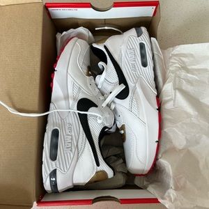 WMNS NIKE AIR MAX EXCEE